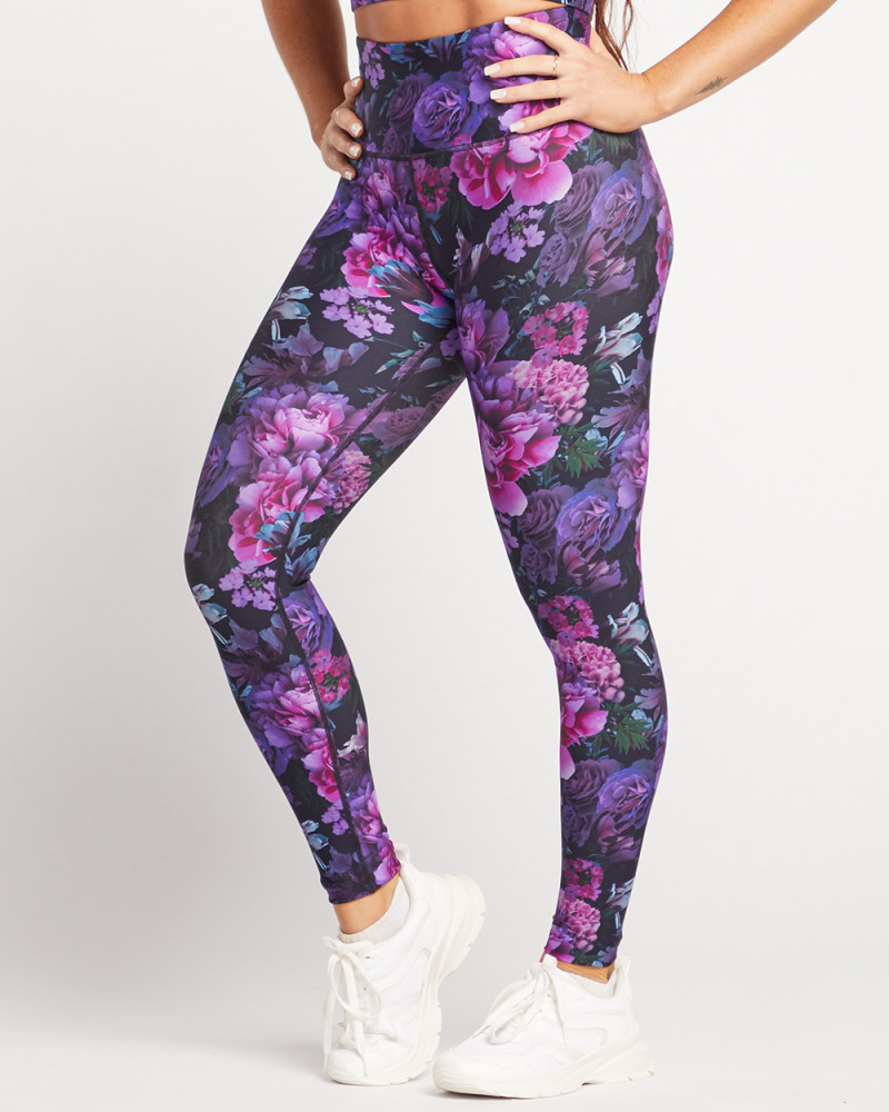 Torrid black and purple floral wicking top active legging! Size 1